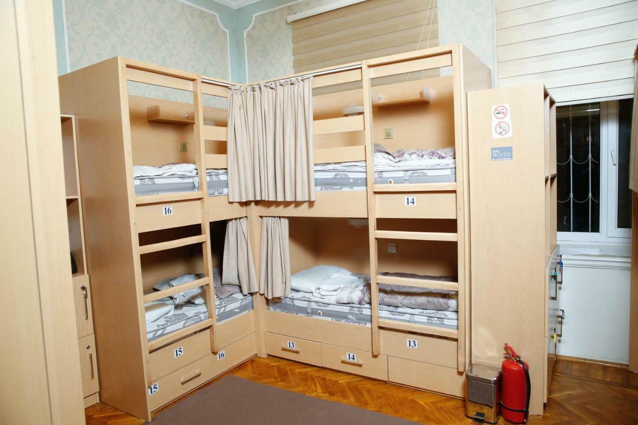 באקו Comfy Hostel מראה חיצוני תמונה